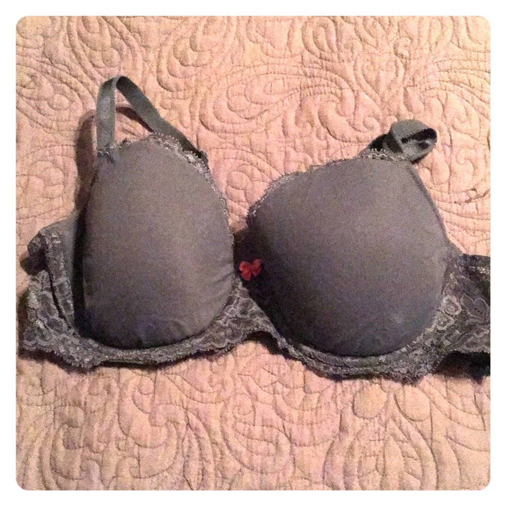 Victoria’s Secret lined semi. Gray. Underwire. 36C